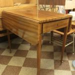 865 8019 DROP-LEAF TABLE